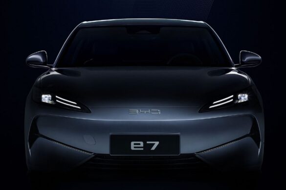 BYD E7: la berlina elettrica pronta a conquistare con innovative caratteristiche