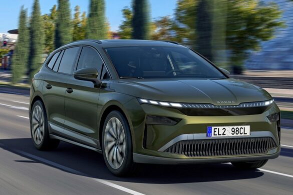 Skoda Enyaq 2025: l’elettrica si evolve con più autonomia e stile