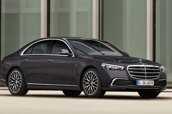 Mercedes Classe S 2025: guida autonoma e lusso oltre ogni limite