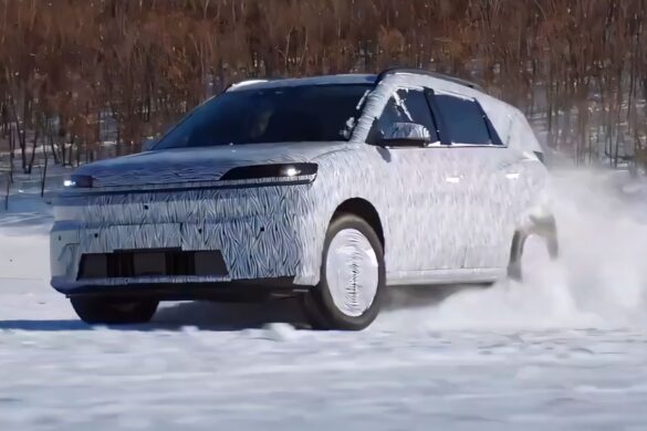 Hyundai svela il misterioso SUV “OE”: quale modello è?