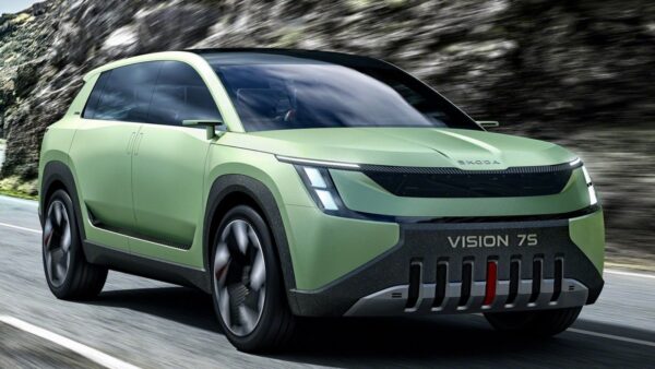 Skoda Vision 7S: nuovi dettagli sul SUV elettrico a 7 posti