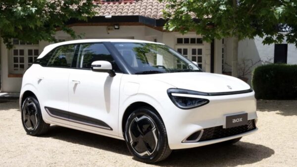 Corsa contro il tempo per le case auto cinesi: quanto dureranno?