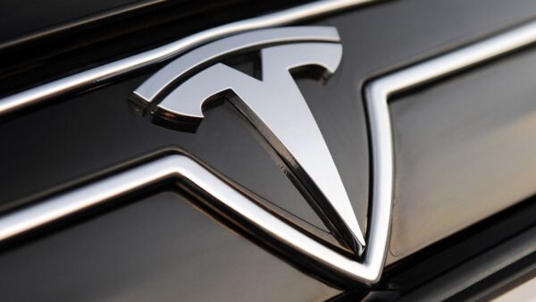Tesla e l’elettrica economica: un sogno che si frantuma?