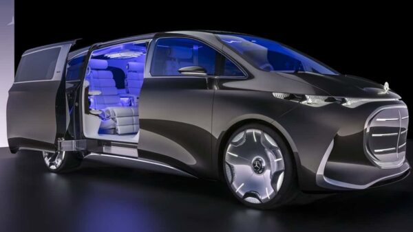 Mercedes Vision V: viaggiare in van ma con lusso