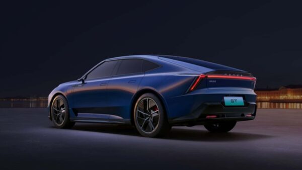 Schermi ovunque sulla nuova Honda GT: innovazione o distrazione?