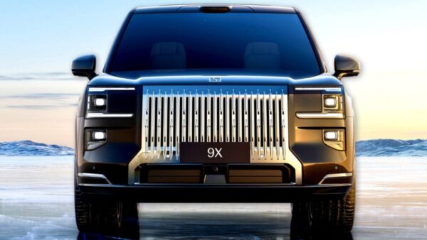 Zeekr 9X porta novità lussuose tra i SUV ibridi: il debutto a Shanghai