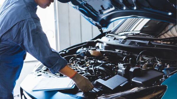 Auto vecchie, più controlli in arrivo: revisione ogni anno
