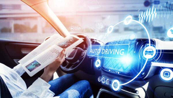 La Cina impone nuove regole alla guida autonoma, limitando test pubblici, slogan fuorvianti e aggiornamenti software non regolati.