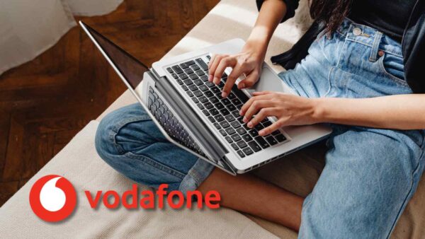 Vodafone lancia Internet Unlimited Smart: fibra fino a 2.5 Gbps, SIM inclusa e nessun costo nascosto a 27,95 € al mese.