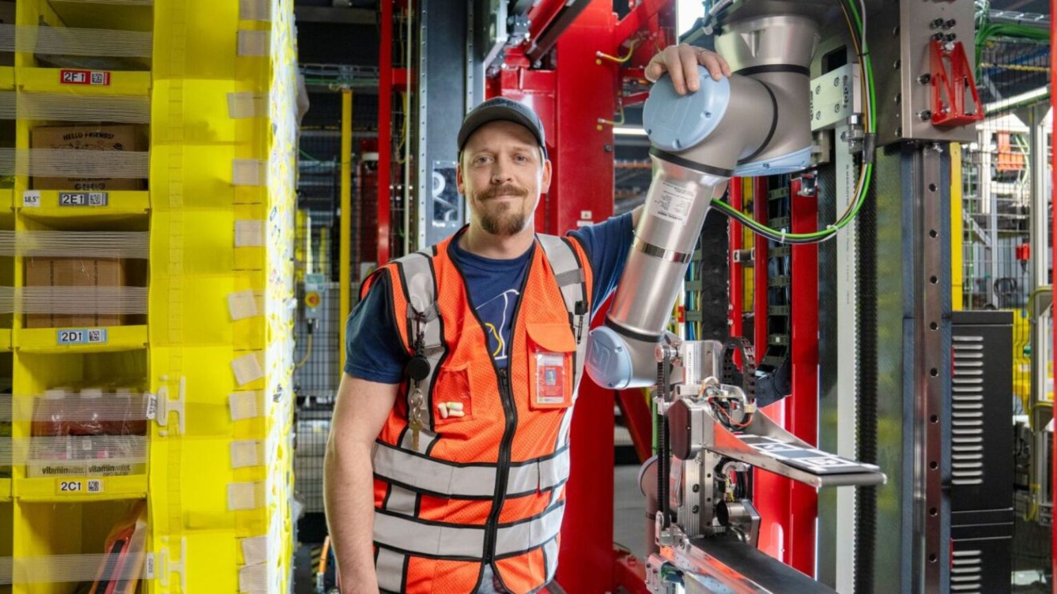 Amazon crea Vulcan, il robot che ha il senso del tatto