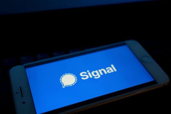 Signal blocca Recall di Windows 11 per la privacy degli utenti