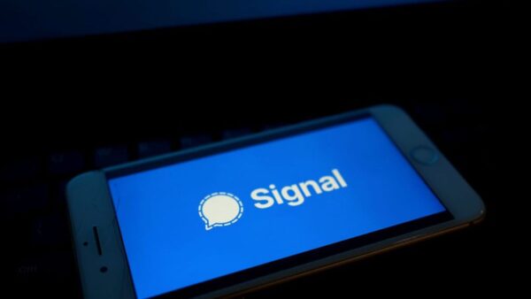 Signal blocca Recall di Windows 11 per la privacy degli utenti