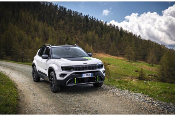 Jeep Avenger conquista l’Italia: il SUV che continua a dominare le classifiche di vendita