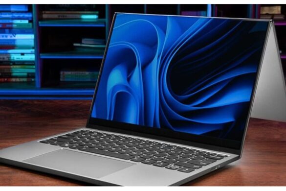 Lenovo rivoluziona il lavoro ibrido con desktop e monitor intelligenti