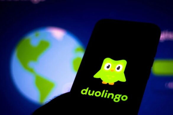 Duolingo, addio ai dipendenti a contratto: arriva l’AI per diversi compiti