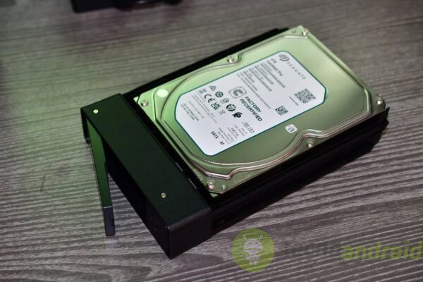 UGREEN NASync DXP4800 Plus - immagine 11 UGREEN NASync DXP4800 Plus - immagine 11