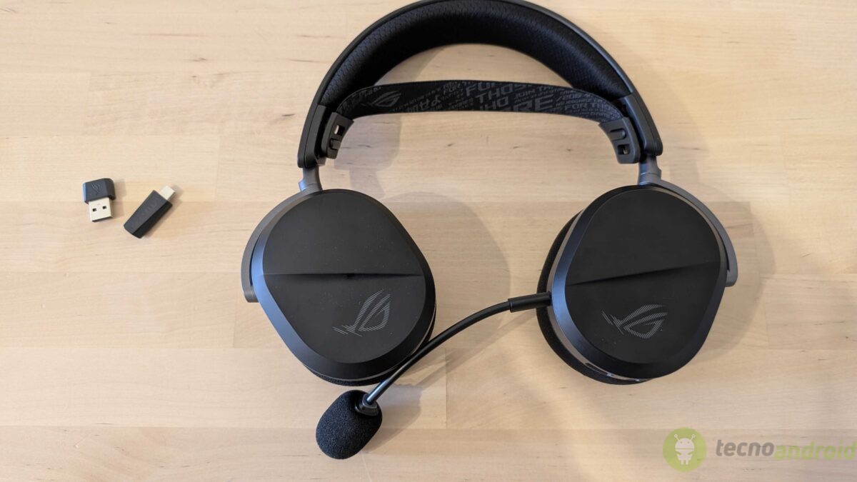 ASUS ROG Pelta () ASUS ROG Pelta ()