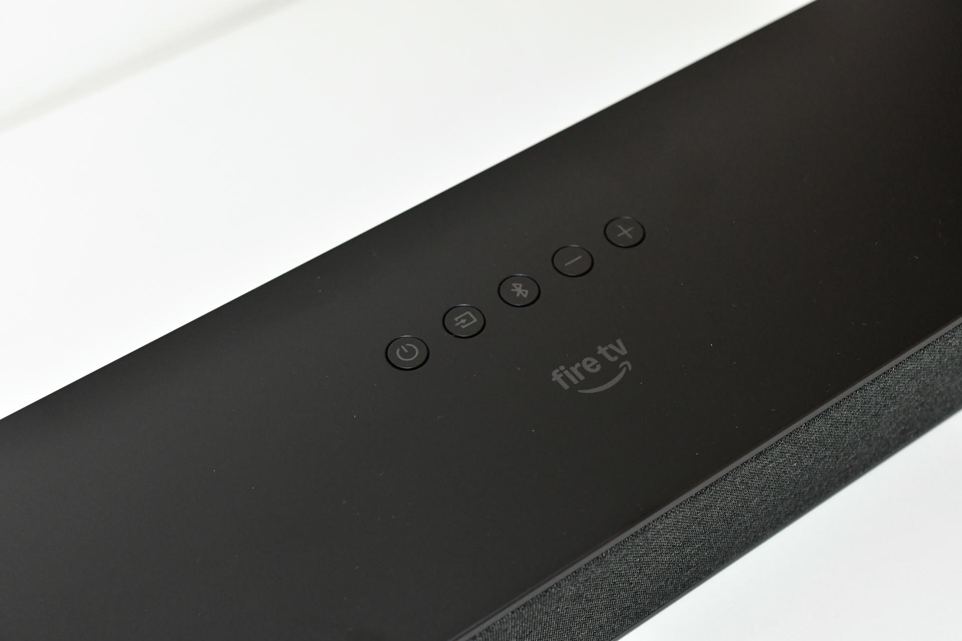 Amazon Fire TV Soundbar Plus con Dolby Atmos () Amazon Fire TV Soundbar Plus con Dolby Atmos ()