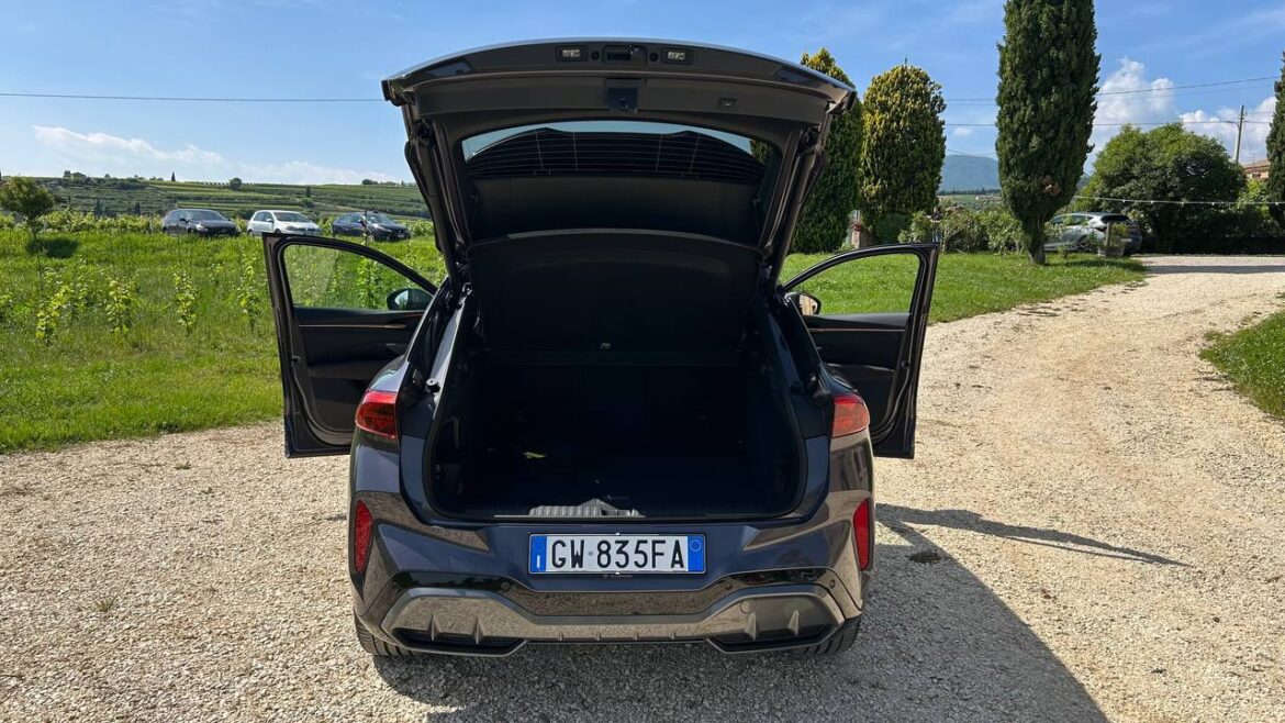Cupra Terramar VZ () Cupra Terramar VZ ()