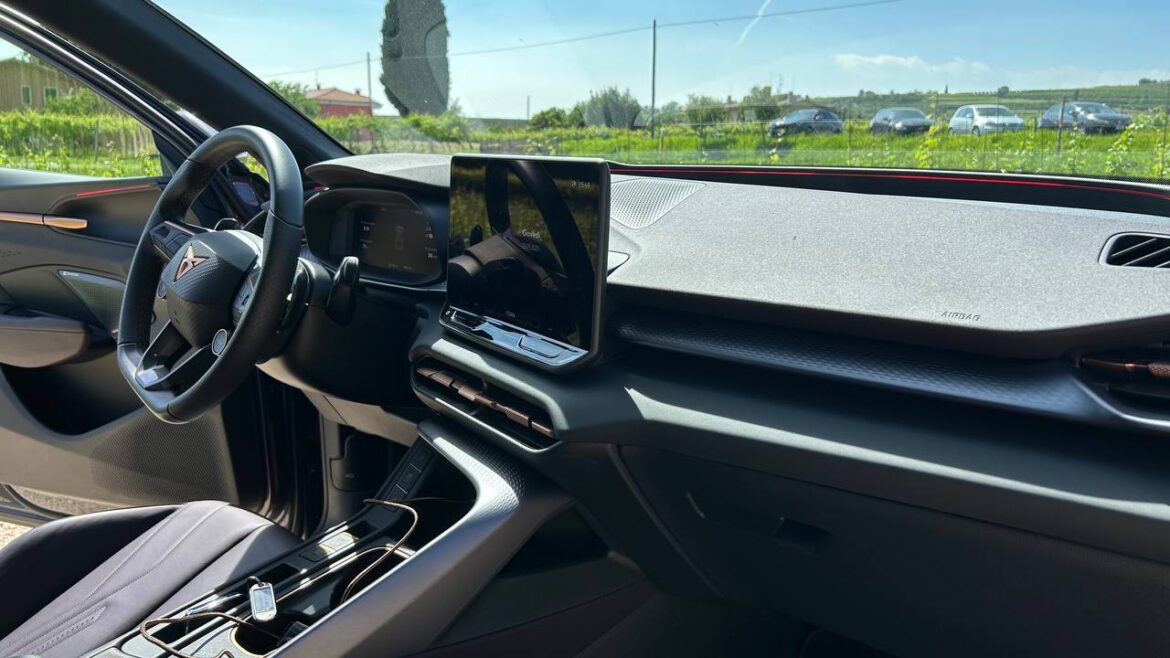 Cupra Terramar VZ () Cupra Terramar VZ ()