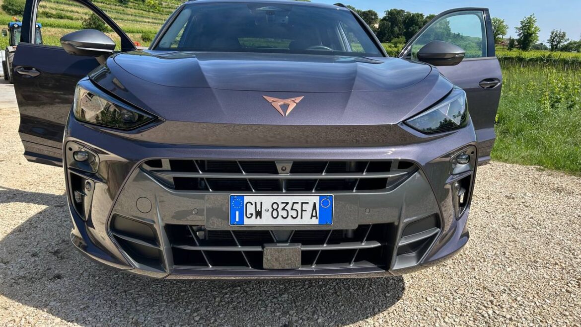 Cupra Terramar VZ () Cupra Terramar VZ ()