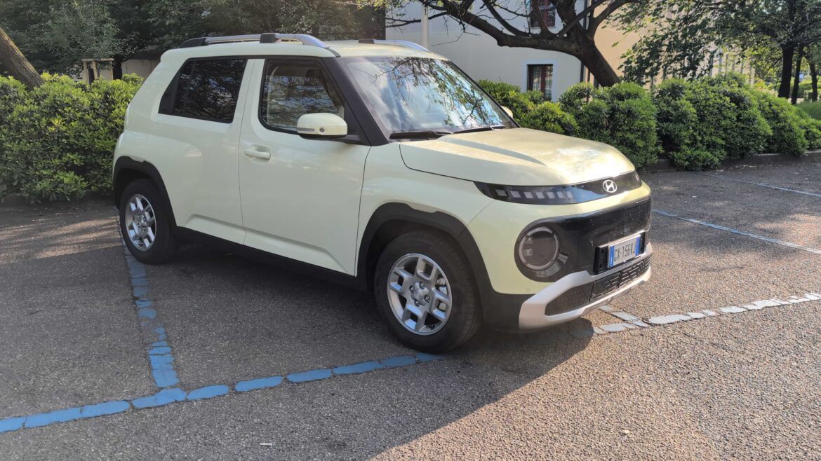 Hyundai Inster () Hyundai Inster ()