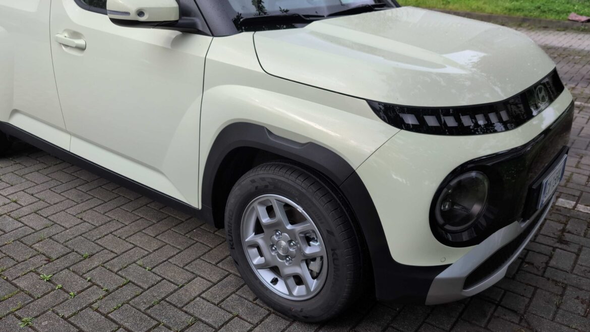 Hyundai Inster () Hyundai Inster ()