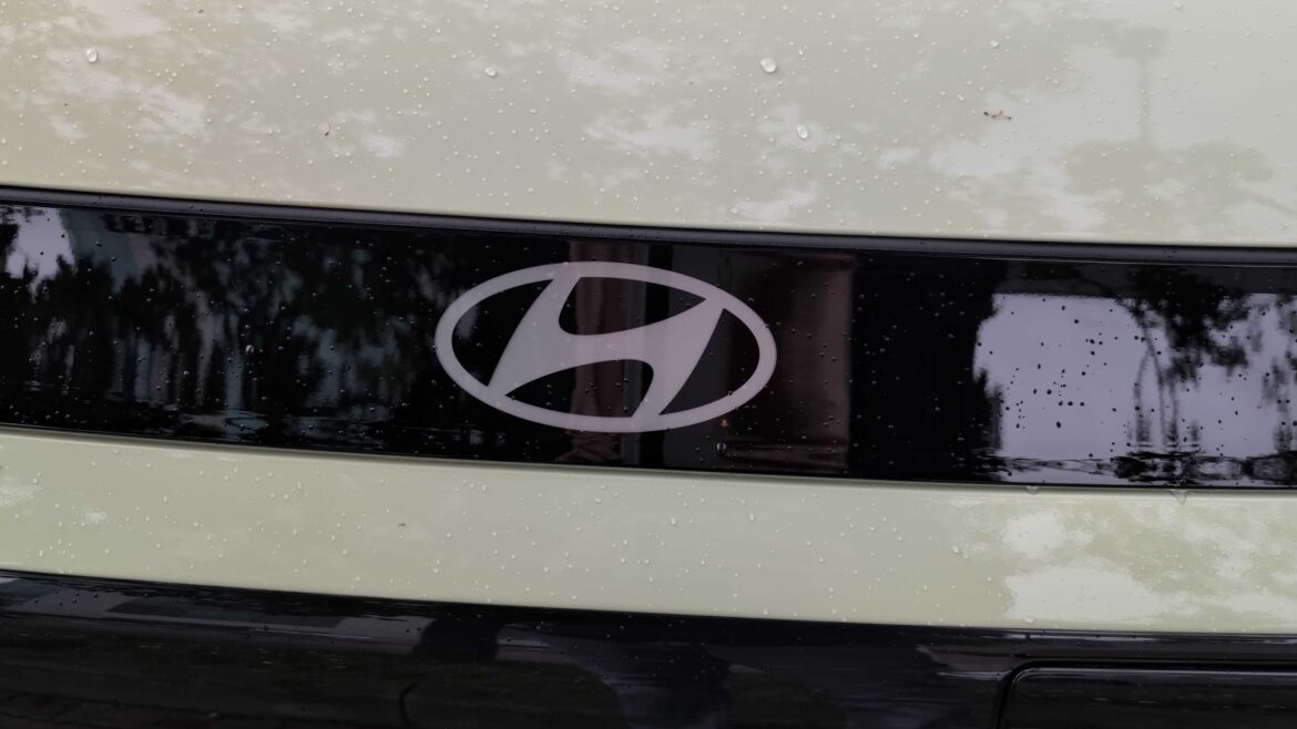 Hyundai Inster () Hyundai Inster ()