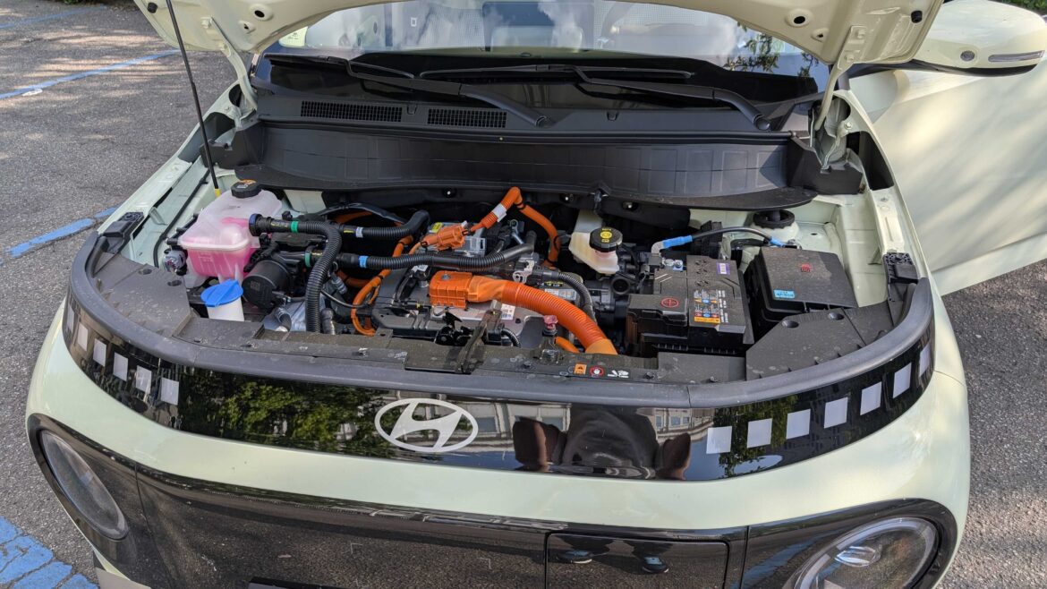 Hyundai Inster () Hyundai Inster ()