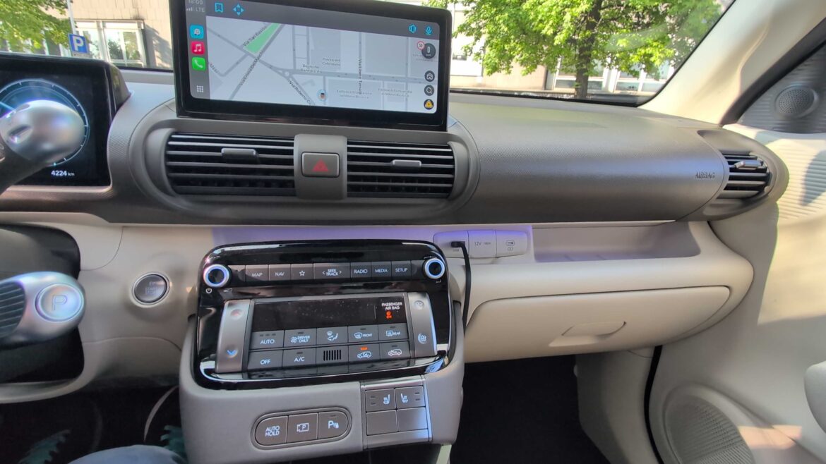 Hyundai Inster () Hyundai Inster ()