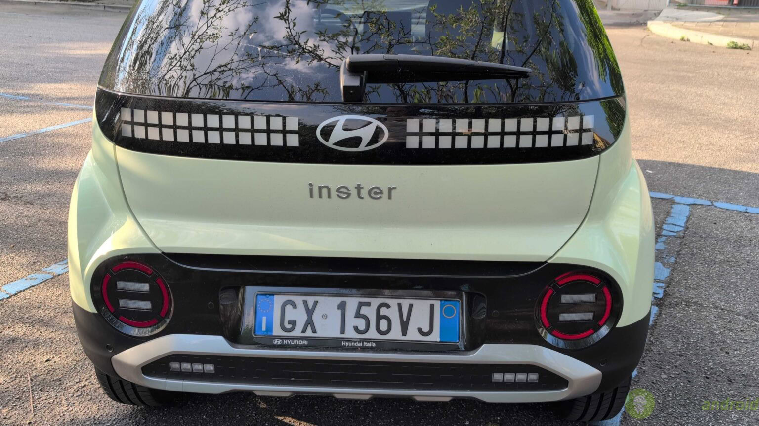 Recensione Hyundai INSTER 49 kWh XCLASS con Tech Pack: un'auto ...