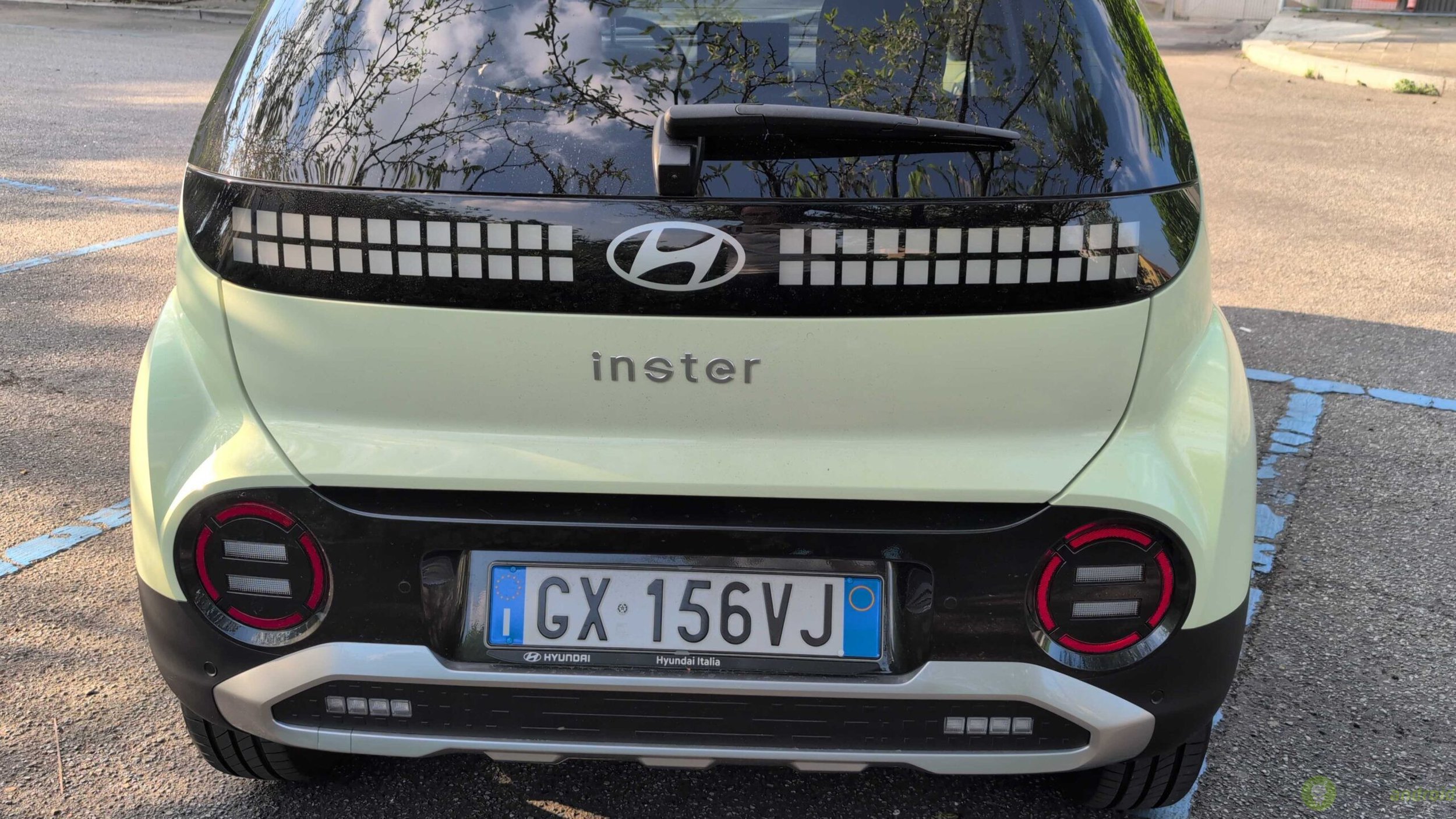 Hyundai Inster () Hyundai Inster ()