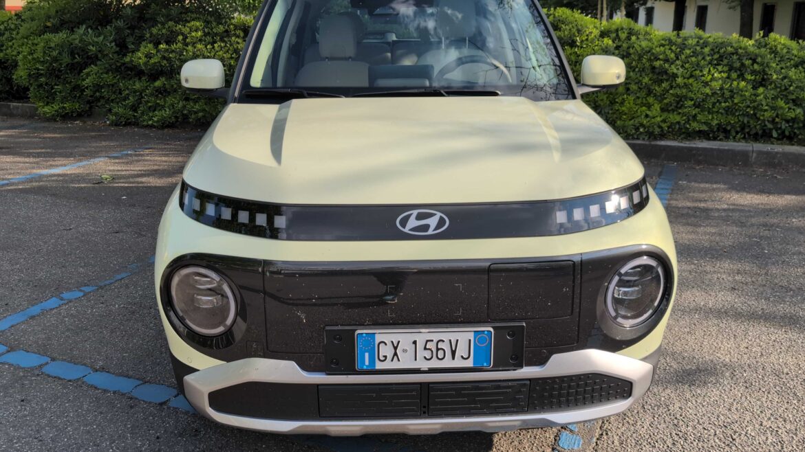 Hyundai Inster () Hyundai Inster ()