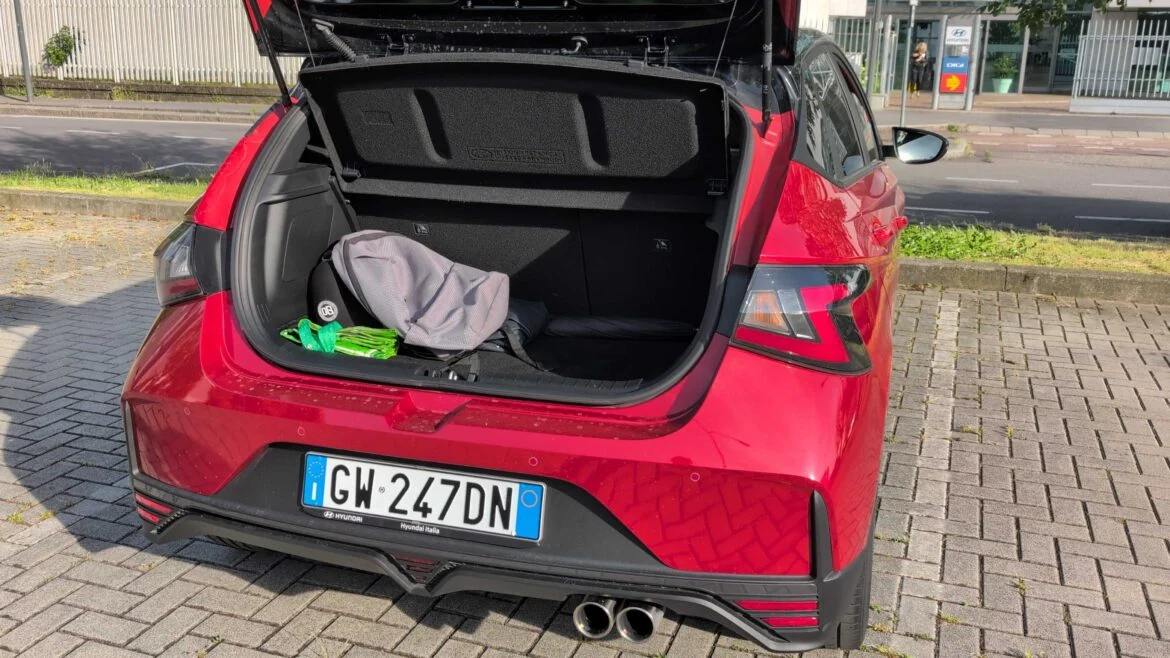 Hyundai i N Line () Hyundai i N Line ()