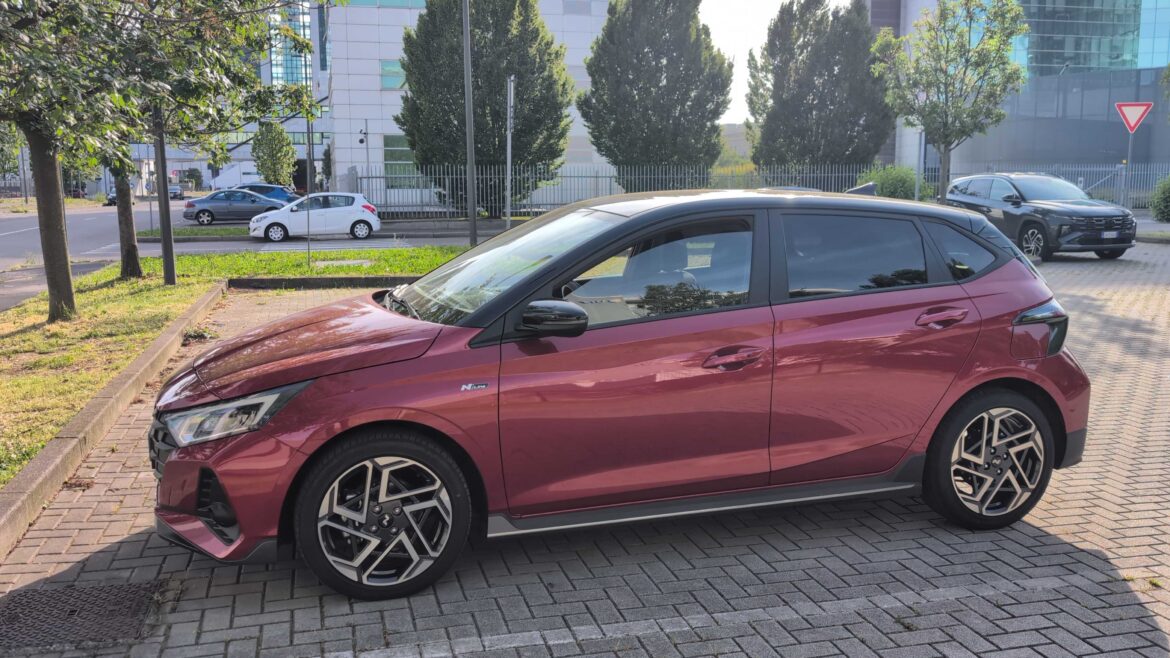 Hyundai i N Line () Hyundai i N Line ()