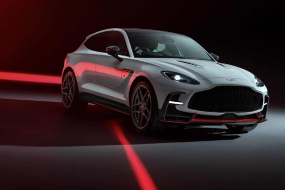 Aston Martin DBX S: il super SUV da 727 cavalli