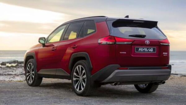 Toyota RAV4 2026: nuova evoluzione potente del SUV