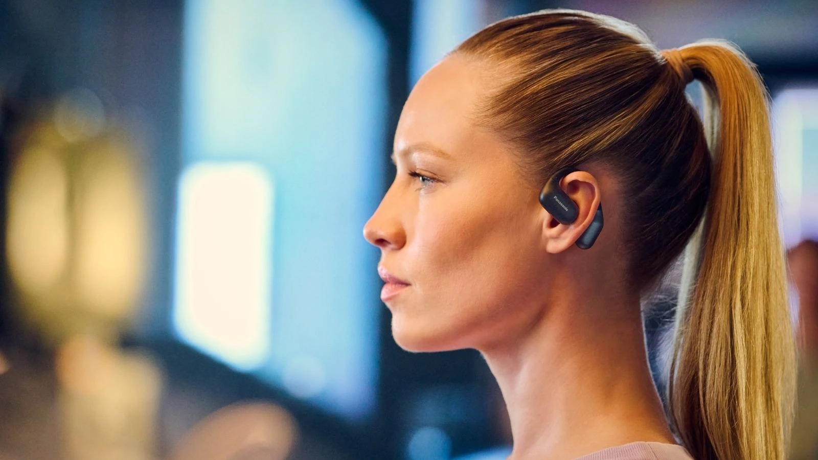 Panasonic RB-F10: auricolari open-ear per restare connessi