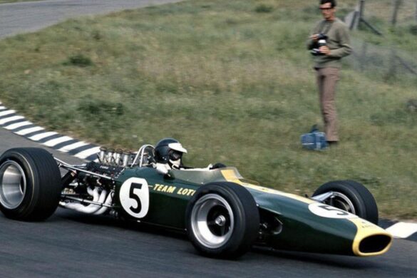 Lotus Emira Jim Clark Edition: tributo esclusivo al mito scozzese