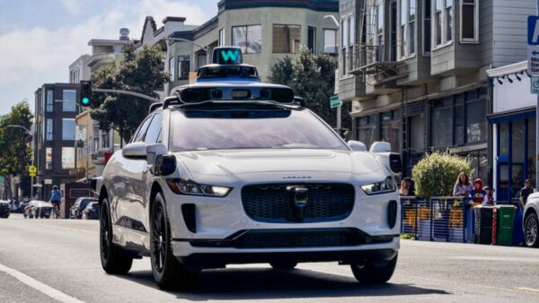 Guida autonoma: Toyota e Waymo collaborano per il cambiamento