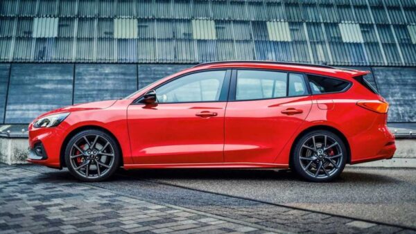 Station Wagon 2025: il sorpasso dei SUV continua