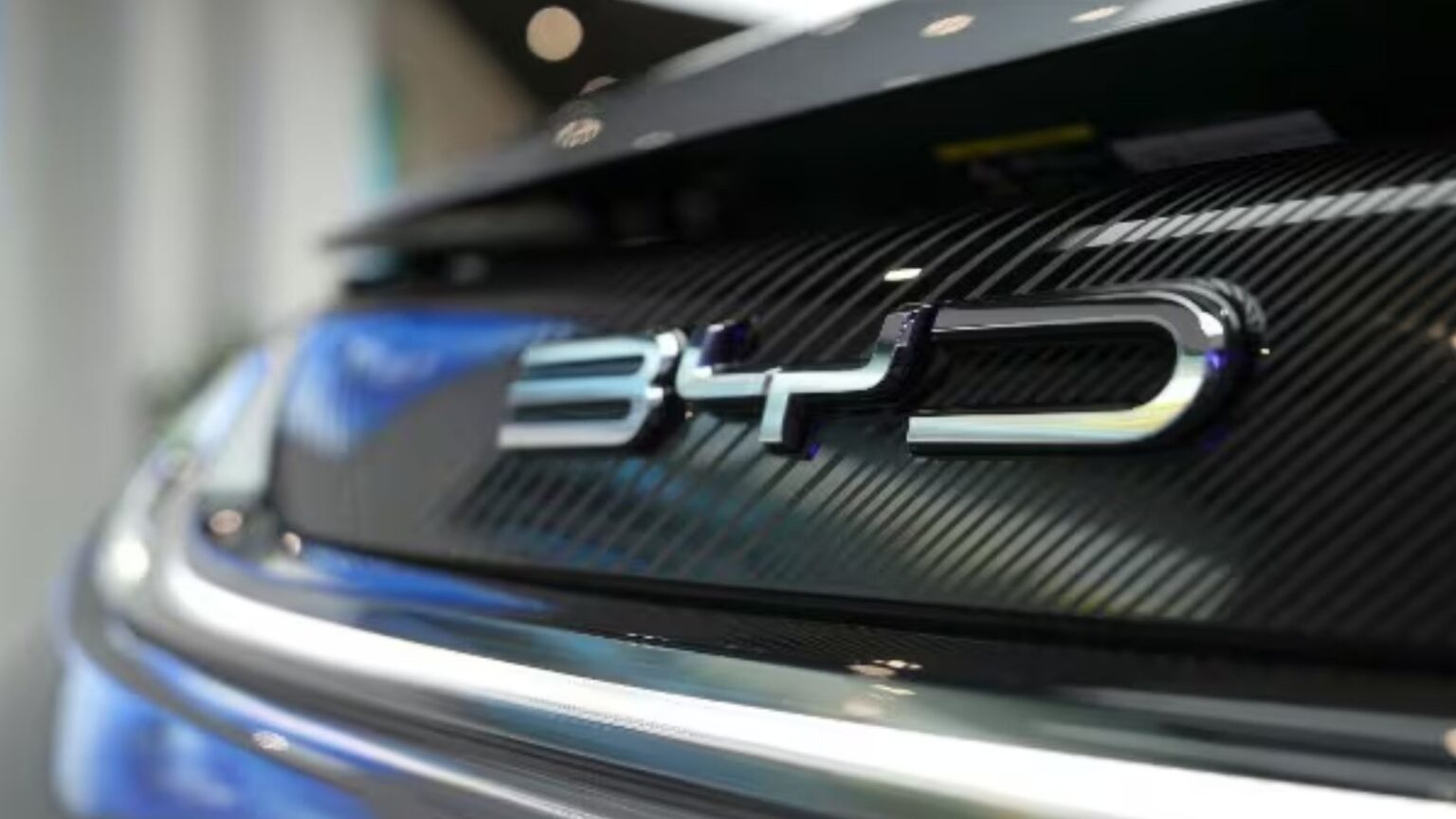 BYD cambia strategia: anche le ibride prodotte in Europa