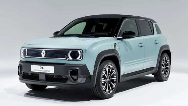 Renault 4 E-Tech: il modello rinasce ma in chiave elettrica