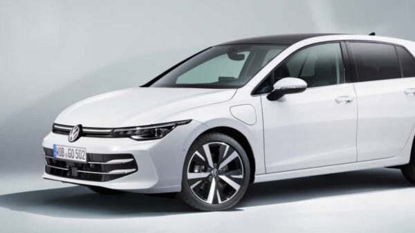 Volkswagen Golf GTI elettrica in arrivo: grandi prestazioni garantite