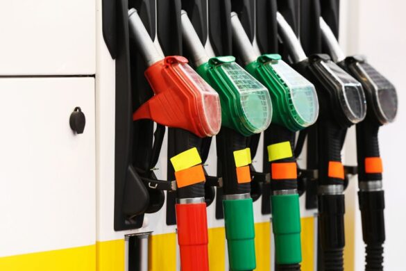 Diesel e benzina, scatta il piano sulle accise: cosa comporta?
