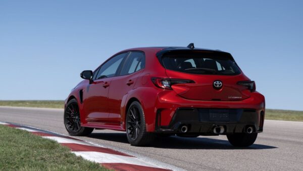 Toyota: più adrenalina per cacciare via la noia dalla guida