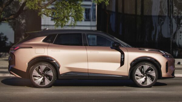 Lynk & Co 08: il nuovo SUV plug-in conquista l’Europa