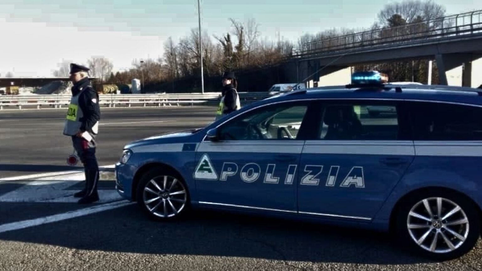 Vacanze Sicure 2025: controlli a tappeto sulle gomme delle auto