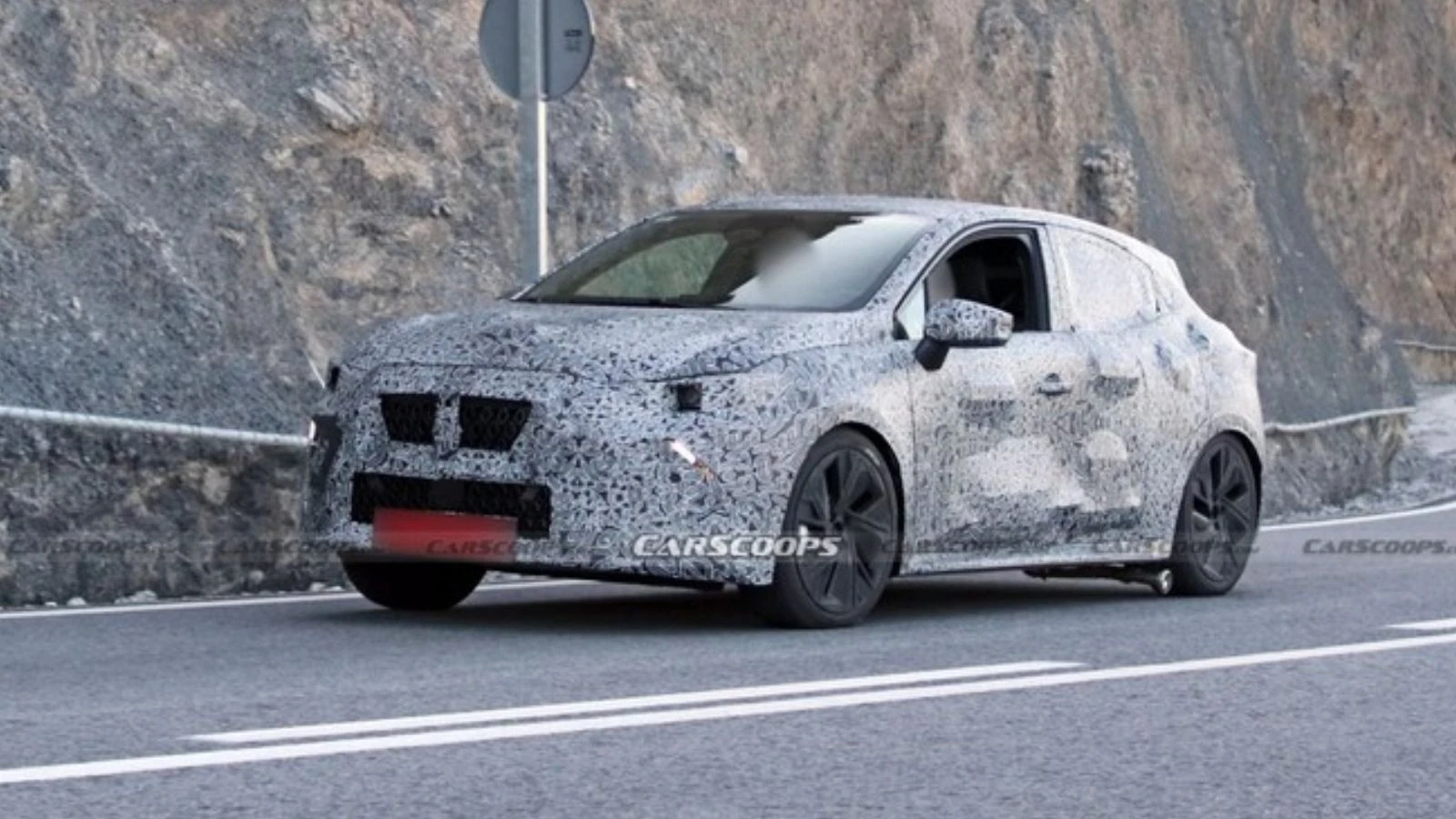 Immagine Evidenza R V T Nuova Renault Clio 2025: spuntano altri dettagli sul modello