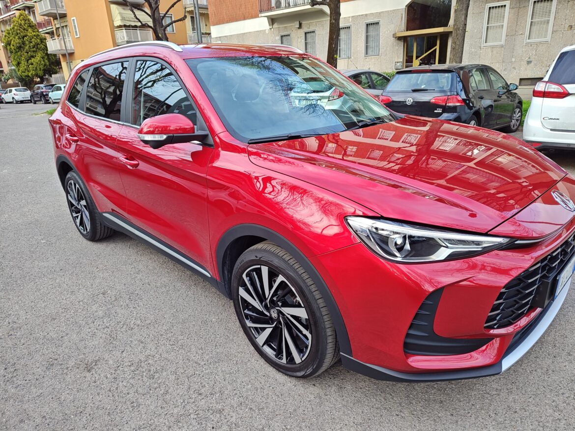 MG ZS Hybrid+ () MG ZS Hybrid+ ()